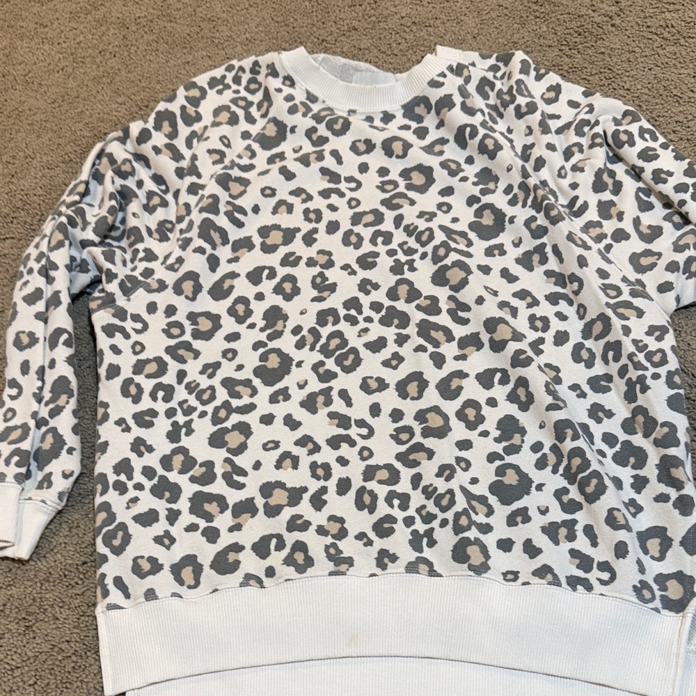 American Eagle Outfitters Gray and White Jegging Fit Top